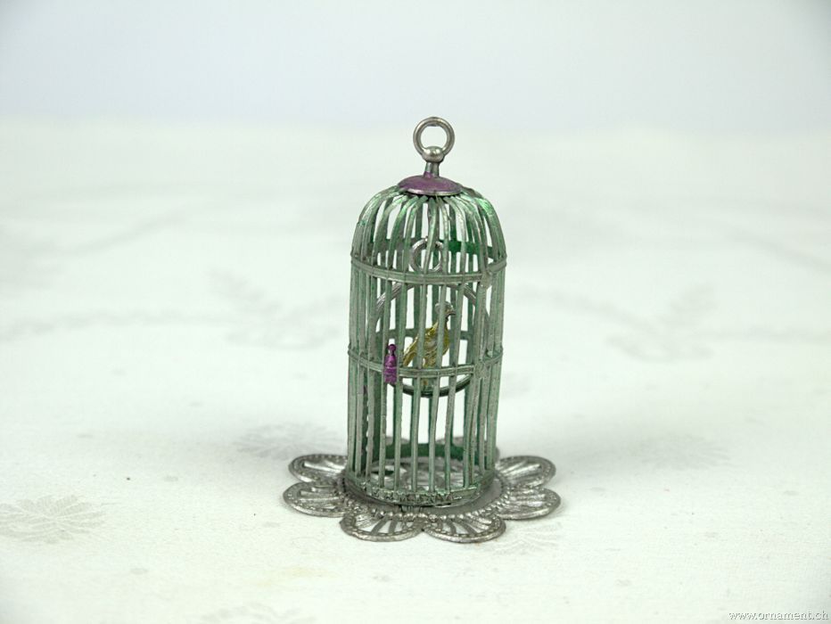 Round Bird Cage with Peacock