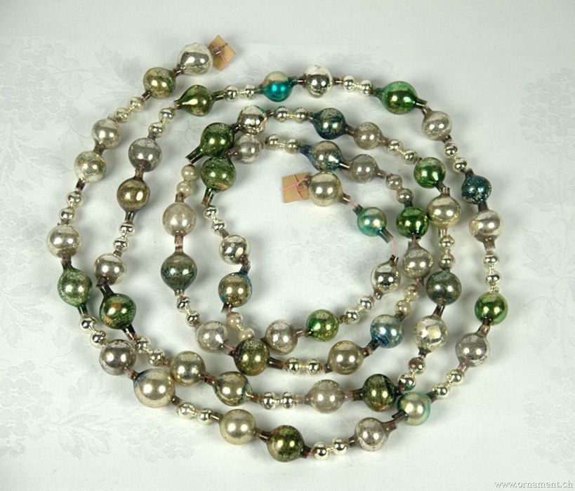 Bicolored Glass Beads Chain